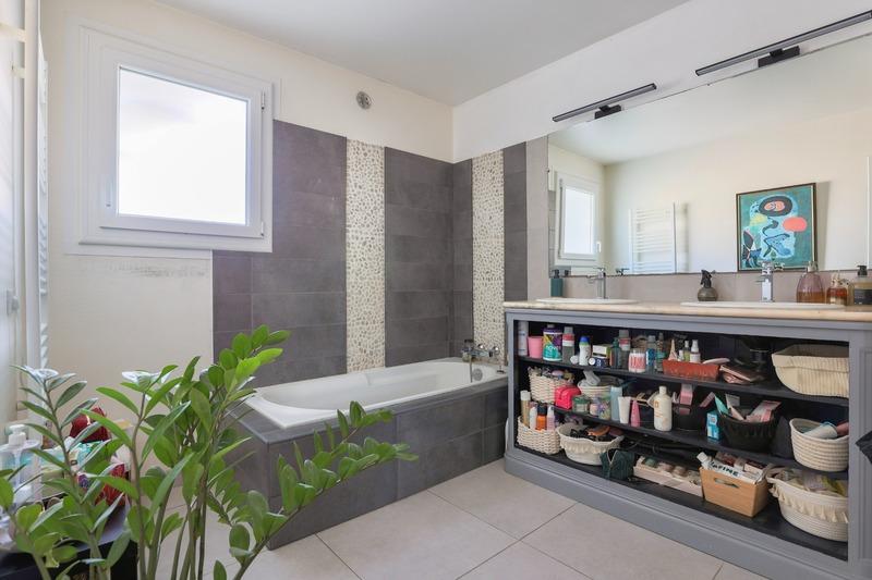 Maison - 190 m² - 7 pièces