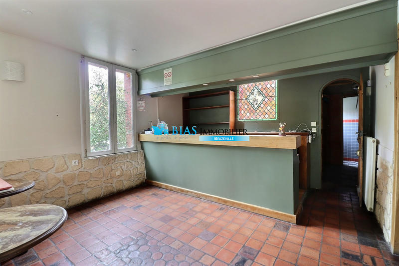 Maison - 202 m² - 5 pièces