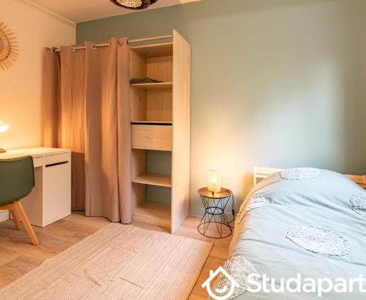 Chambre - 10 m² - 1 pièce