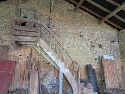 Maison de campagne - 2 700 m² - 3 pièces