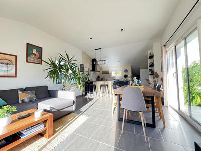 Maison - 101 m² - 4 pièces