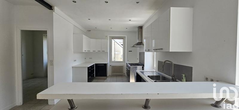 Maison - 205 m² - 6 pièces