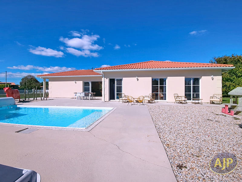 Maison - 141 m² - 5 pièces