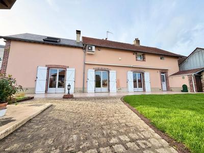 Maison - 168 m² - 6 pièces