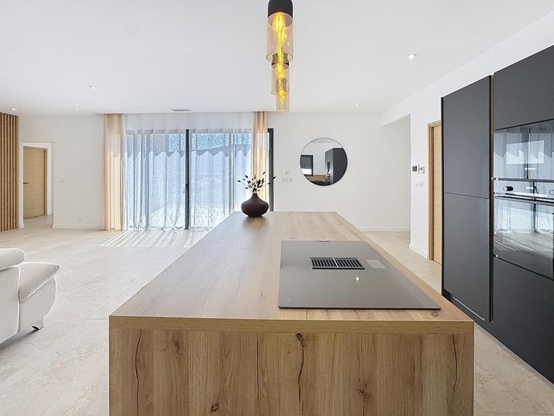 Villa - 147 m² - 5 pièces