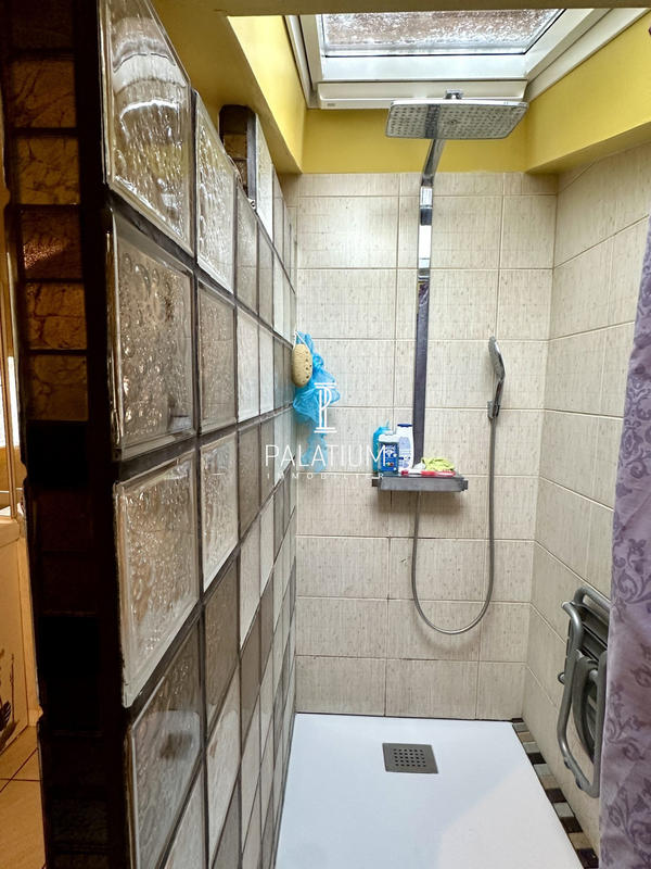 Maison - 140 m² - 7 pièces