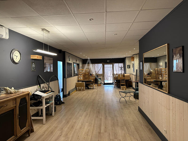 Local commercial - 100 m² - 1 pièce