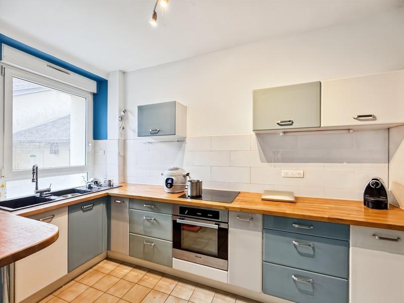 Maison - 220 m² - 7 pièces