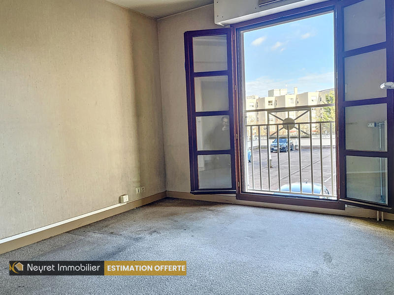 Appartement - 257 m² - 12 pièces