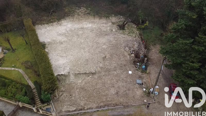 Terrain - 1 074 m²
