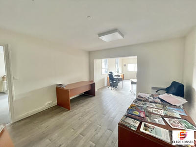 Bureau - 92 m²