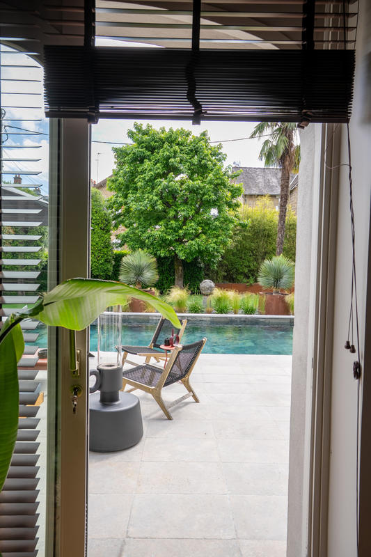 Maison - 260 m² - 10 pièces