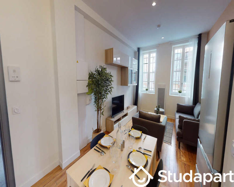 Chambre - 80 m² - 1 pièce