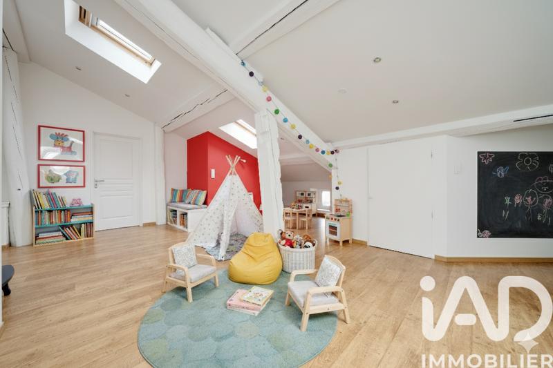 Duplex - 305 m² - 10 pièces