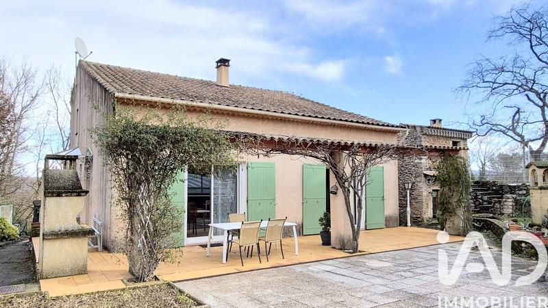 Maison - 138 m² - 5 pièces