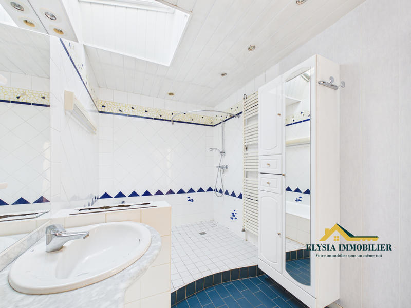 Maison - 101 m² - 4 pièces