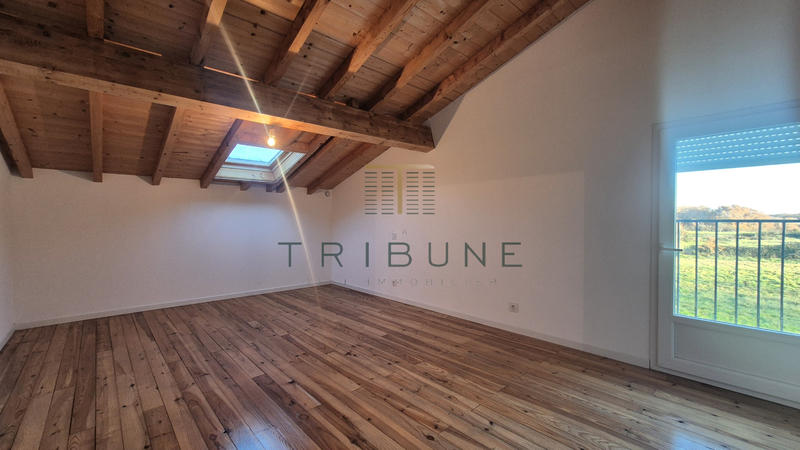 Maison - 270 m² - 7 pièces