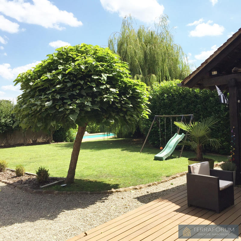 Maison ancienne - 223 m² - 8 pièces