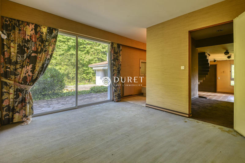 Villa - 236 m² - 8 pièces