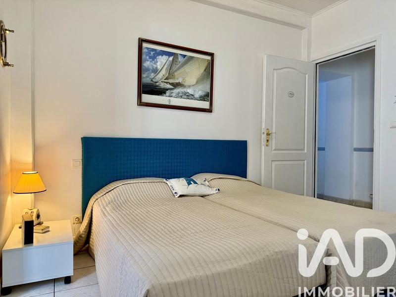 Maison - 216 m² - 9 pièces