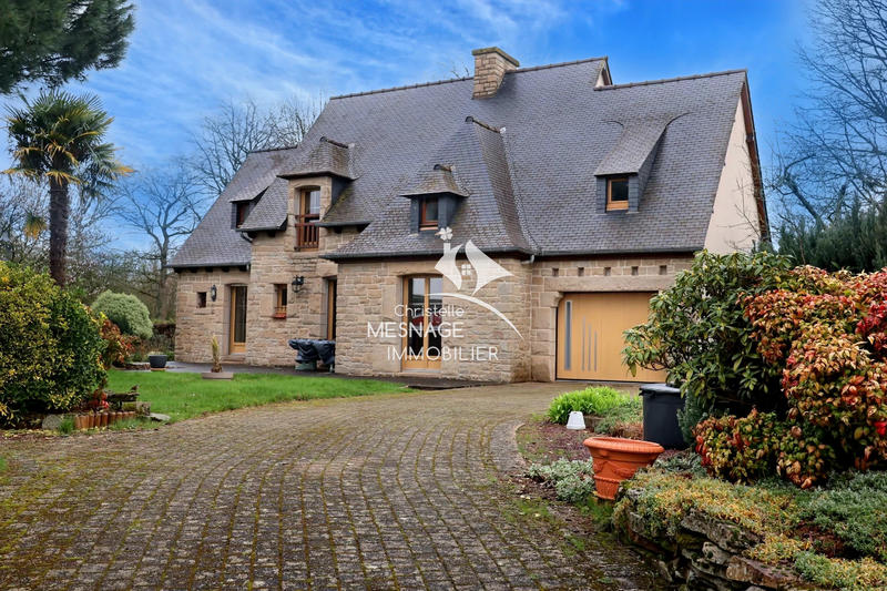 Maison - 135 m² - 7 pièces