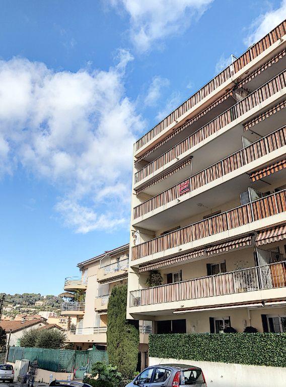 Appartement - 84 m² - 3 pièces