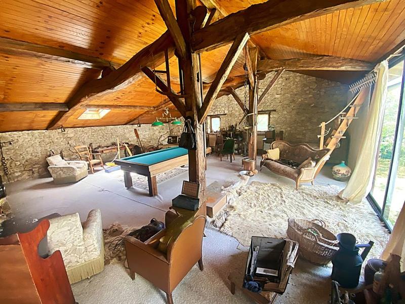 Maison de ville - 335 m² - 10 pièces