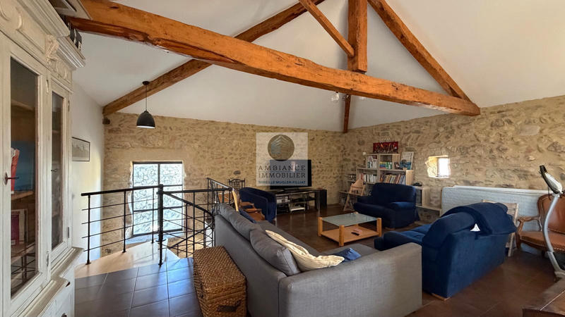 Maison - 280 m² - 9 pièces