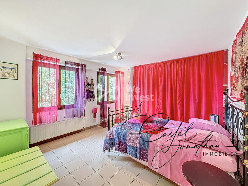 Maison - 460 m² - 8 pièces