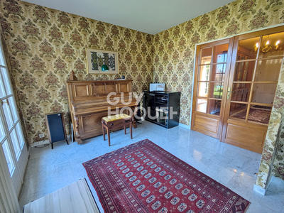 Maison - 180 m² - 6 pièces