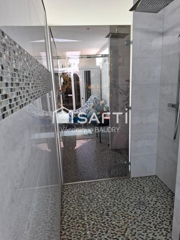 Maison - 200 m² - 6 pièces