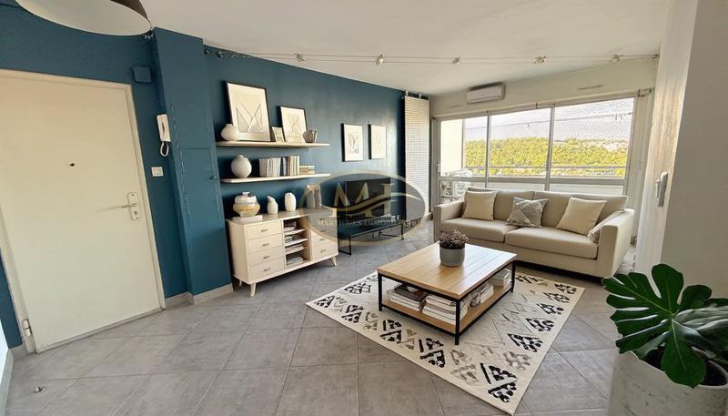 Appartement - 85 m² - 4 pièces