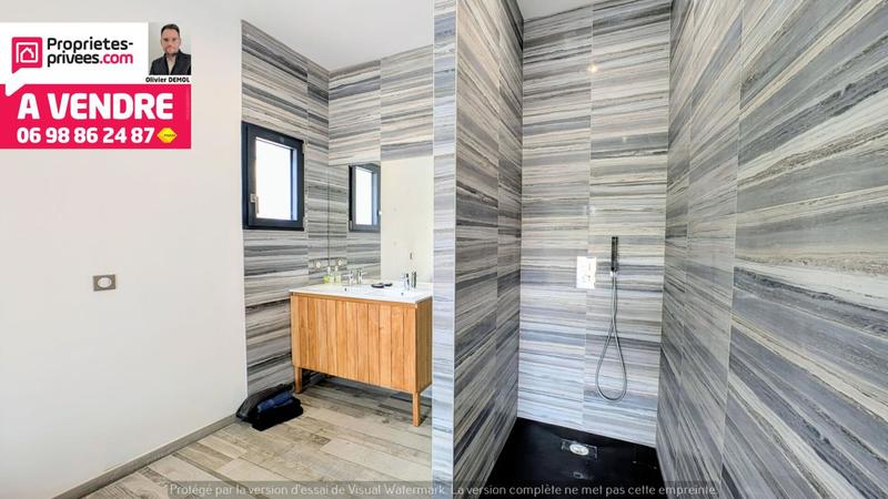 Maison - 180 m² - 6 pièces