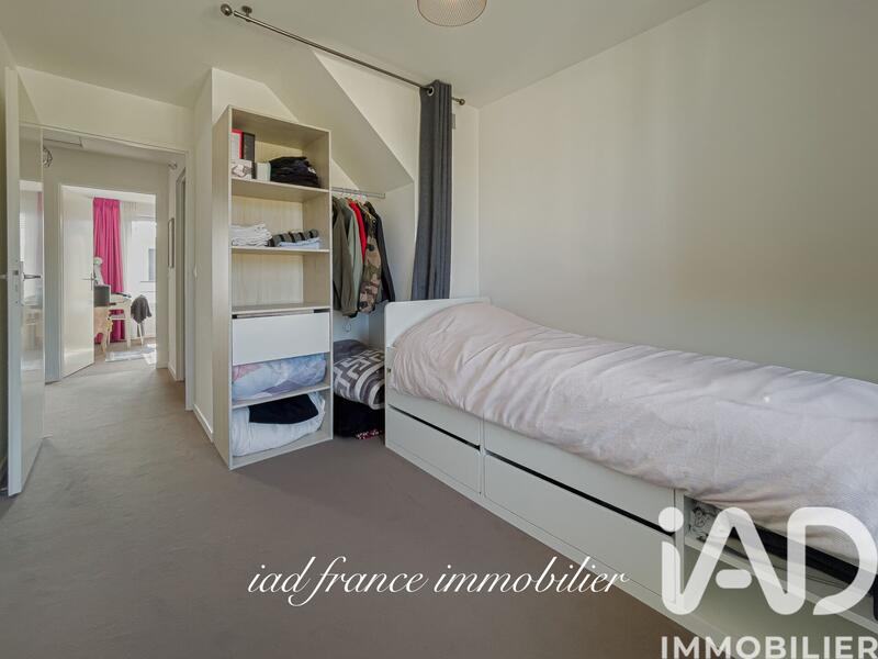 Maison - 100 m² - 6 pièces