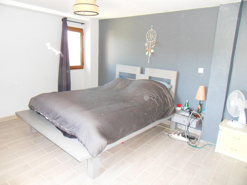 Maison - 300 m² - 5 pièces