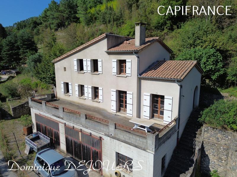 Maison - 136 m² - 6 pièces