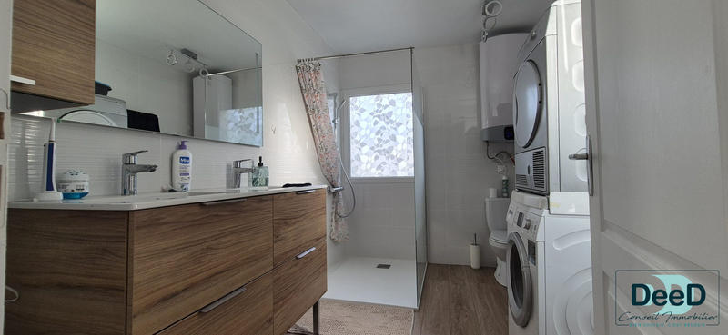 Maison contemporaine - 159 m² - 7 pièces