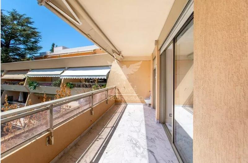 Appartement - 153 m² - 4 pièces