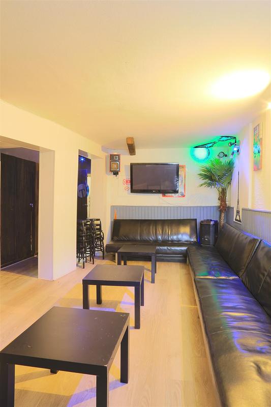 Local commercial - 118 m²