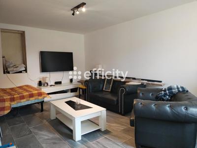 Maison - 98 m² - 4 pièces