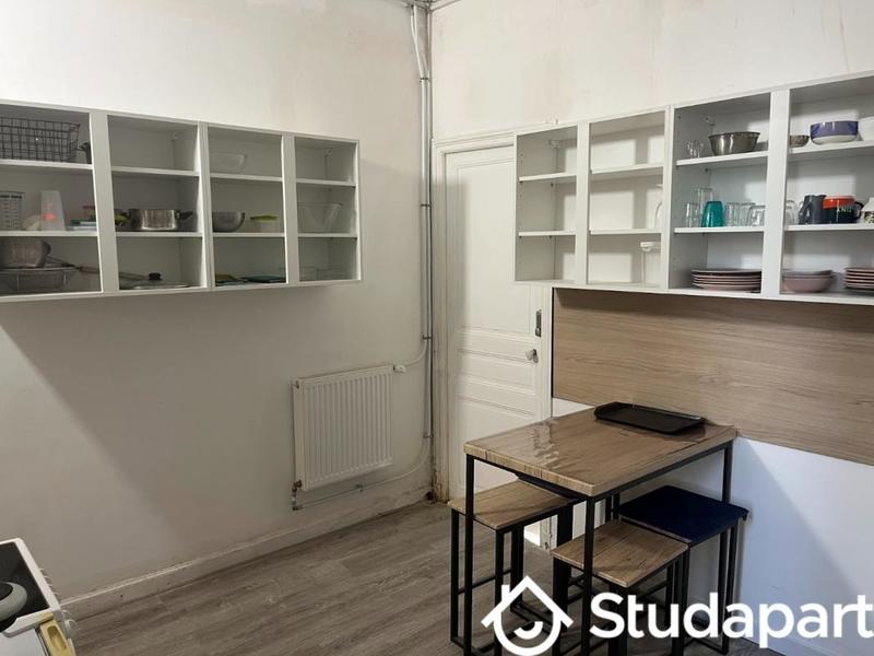 Chambre - 12 m² - 1 pièce