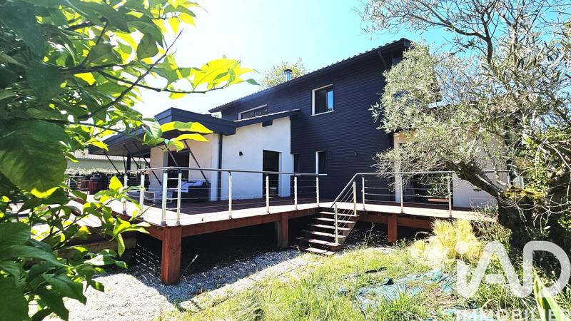 Maison de maîtres - 199 m² - 7 pièces