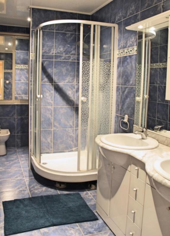 Chambre - 20 m² - 6 pièces