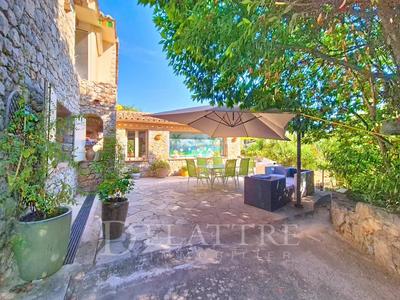 Maison - 192 m² - 7 pièces