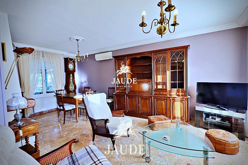 Maison - 169 m² - 6 pièces