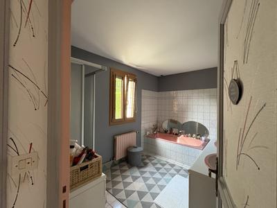 Maison - 141 m² - 4 pièces