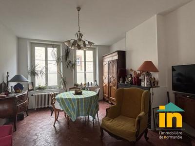 Maison de ville - 110 m² - 3 pièces