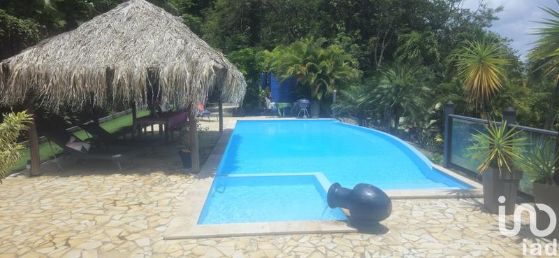 Maison - 200 m² - 5 pièces