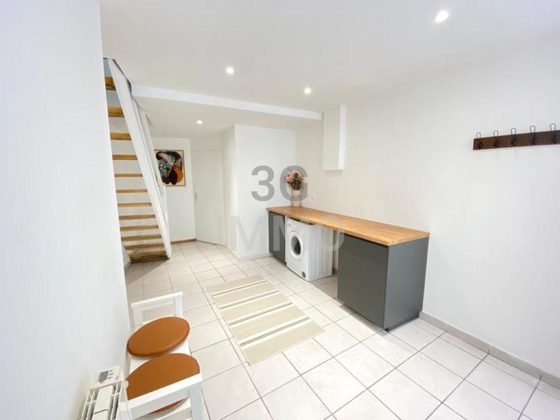 Maison jumelée - 65 m² - 4 pièces