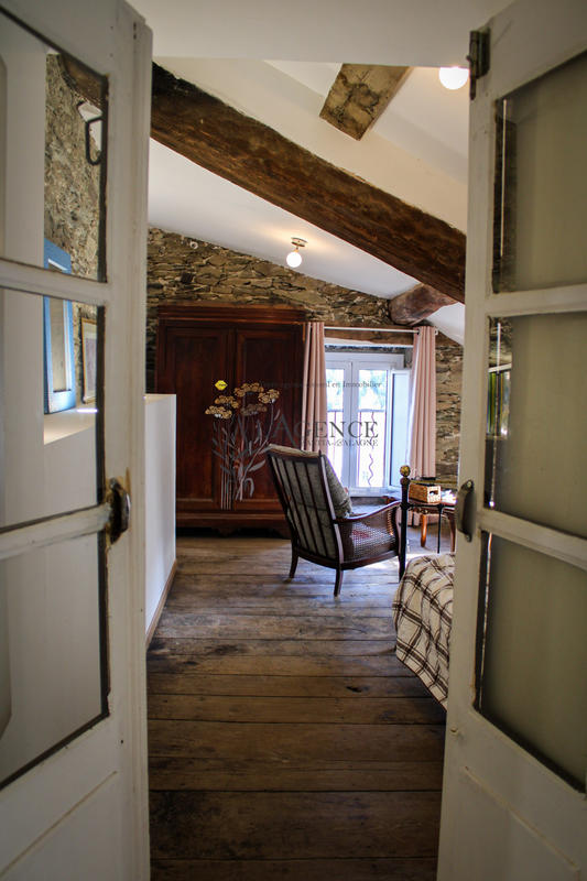 Appartement - 180 m² - 7 pièces